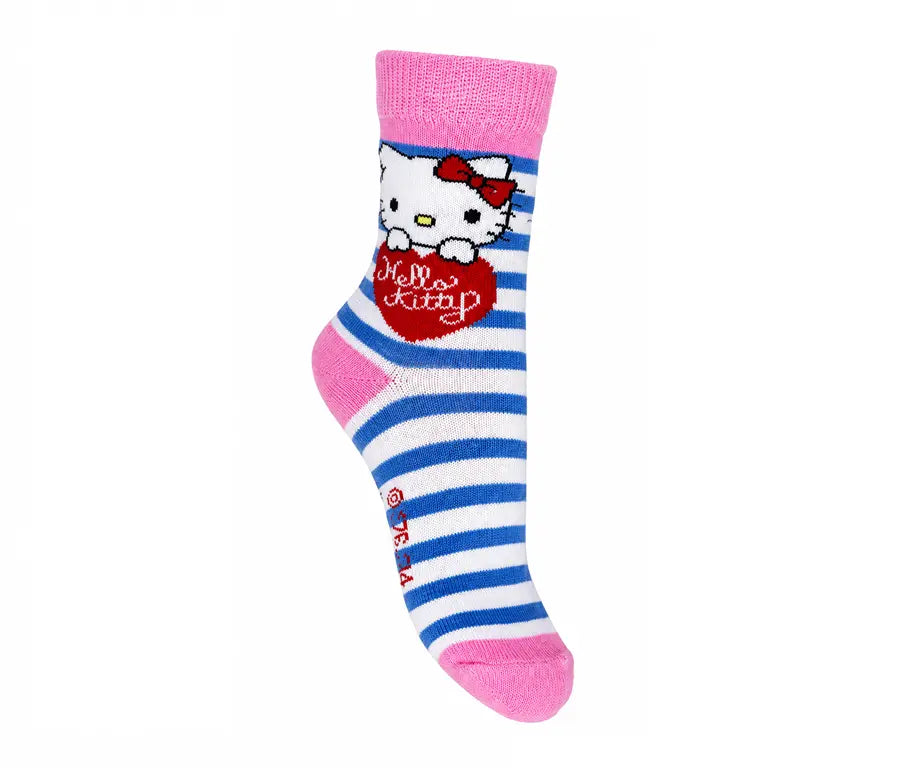 Hello Kitty kindersokken met blauw-witte strepen, roze boord en teen en een rood hart op de voorkant.